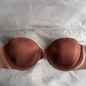 VICTORIAS SECRET strapless bra